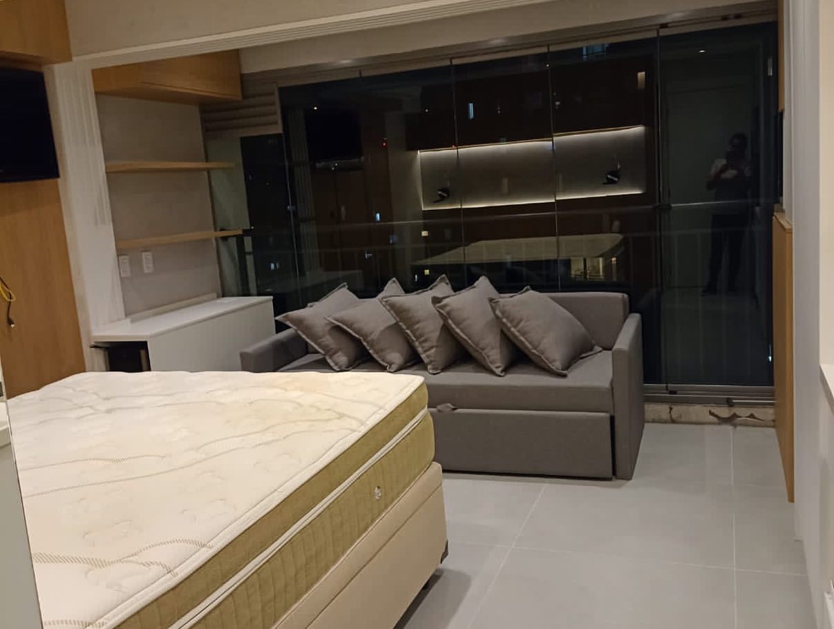 Sala de estar entregue após limpeza fina